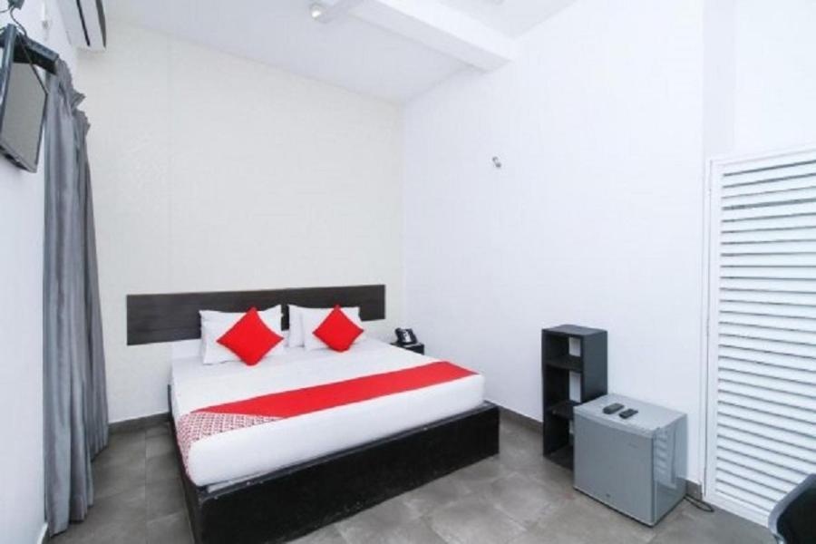 Kings Gate Airport Transit Hotel Katunayaka Bagian luar foto