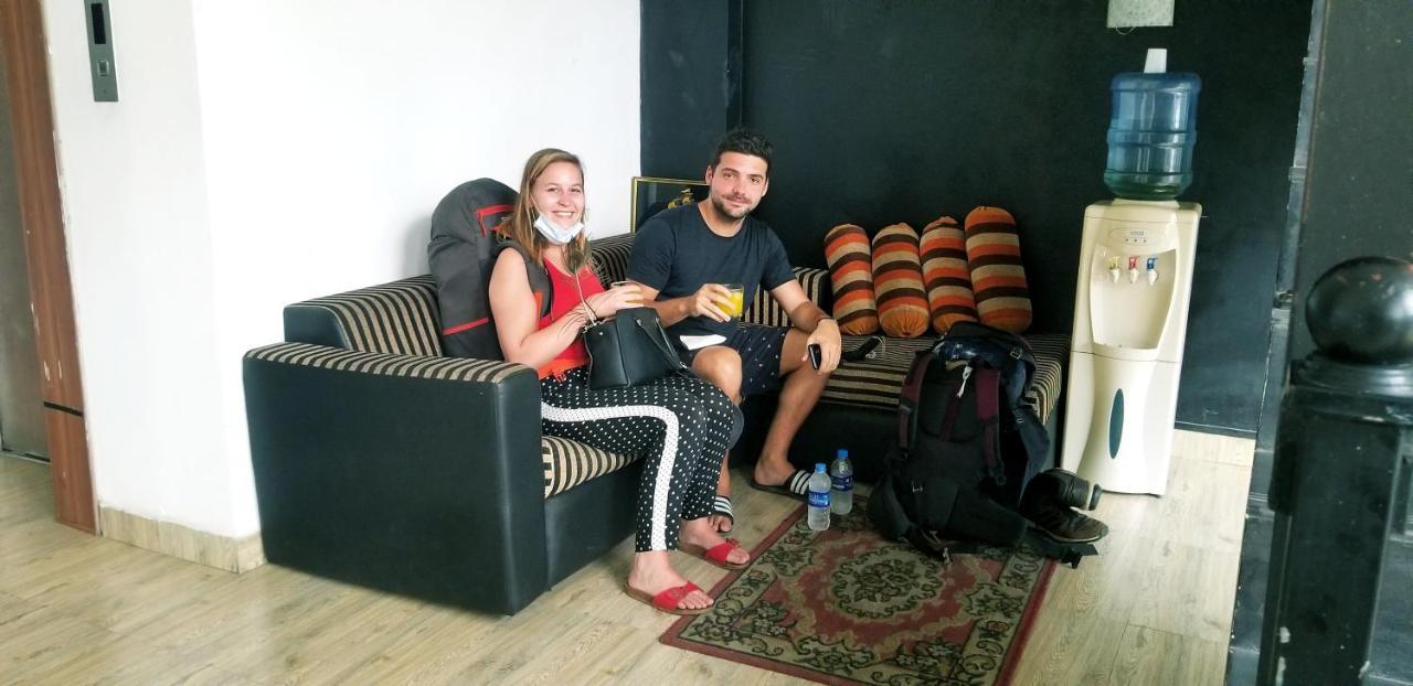 Kings Gate Airport Transit Hotel Katunayaka Bagian luar foto